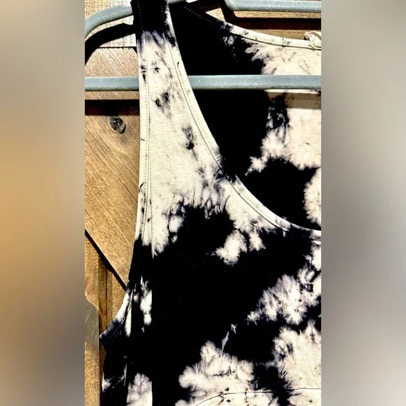 EUC Blue Buttercup Tie Dye Tiered Fringe Tank Top Sz L - Picture 6 of 13